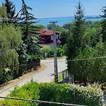 Szikszai Appartamento Balatonfůzfő
